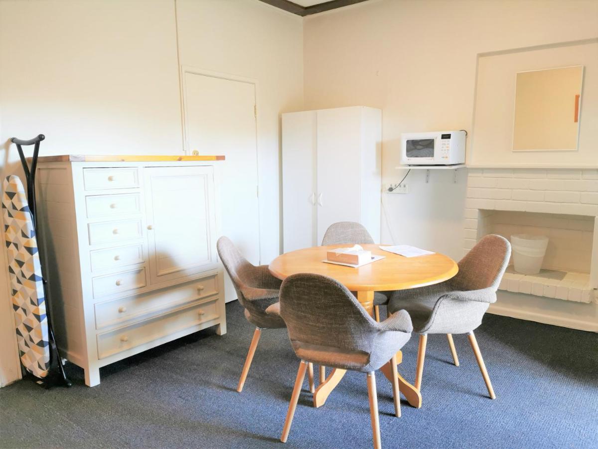 Bathurst Explorers Motel Екстериор снимка