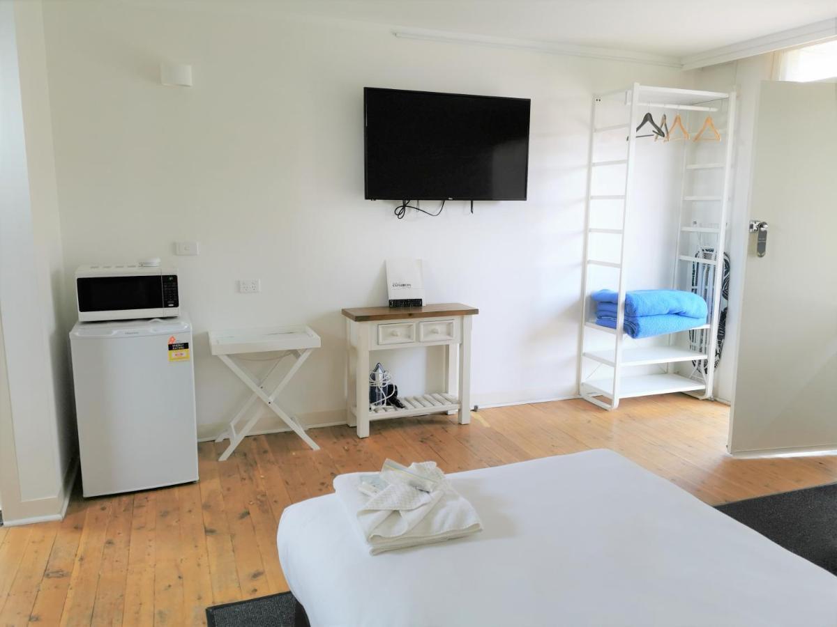 Bathurst Explorers Motel Екстериор снимка