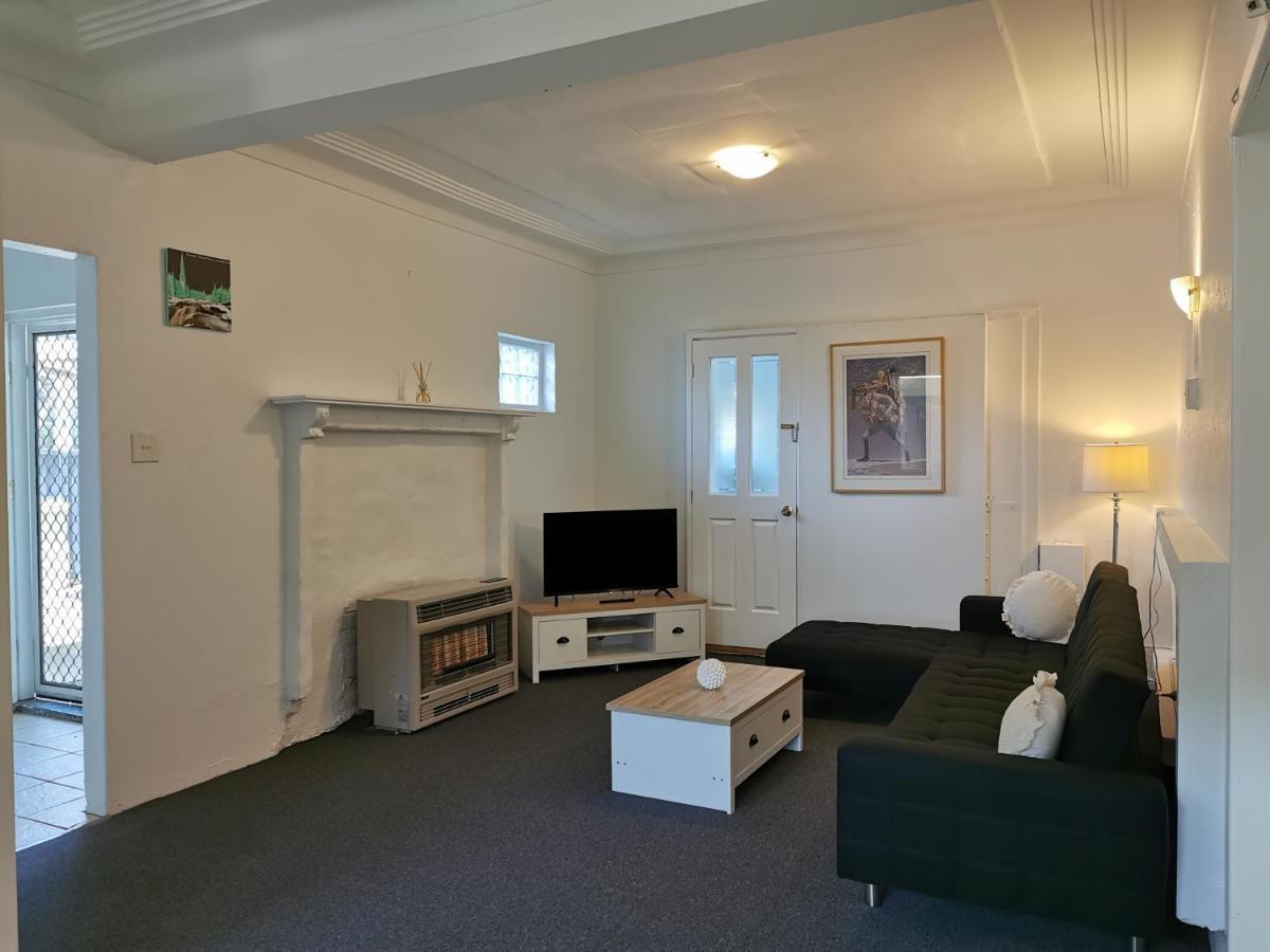 Bathurst Explorers Motel Екстериор снимка