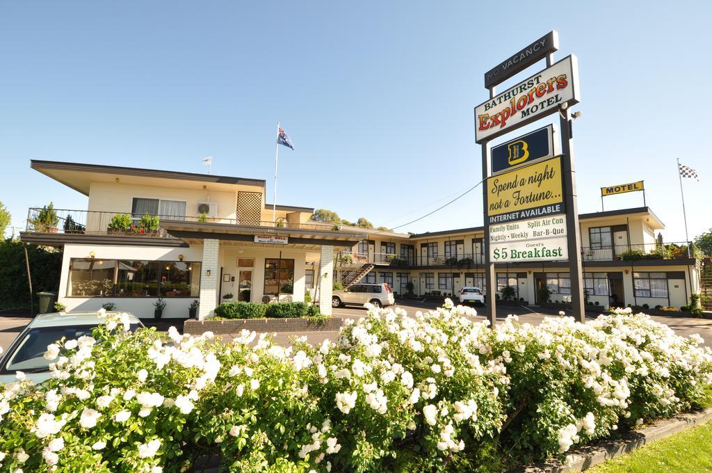 Bathurst Explorers Motel Екстериор снимка
