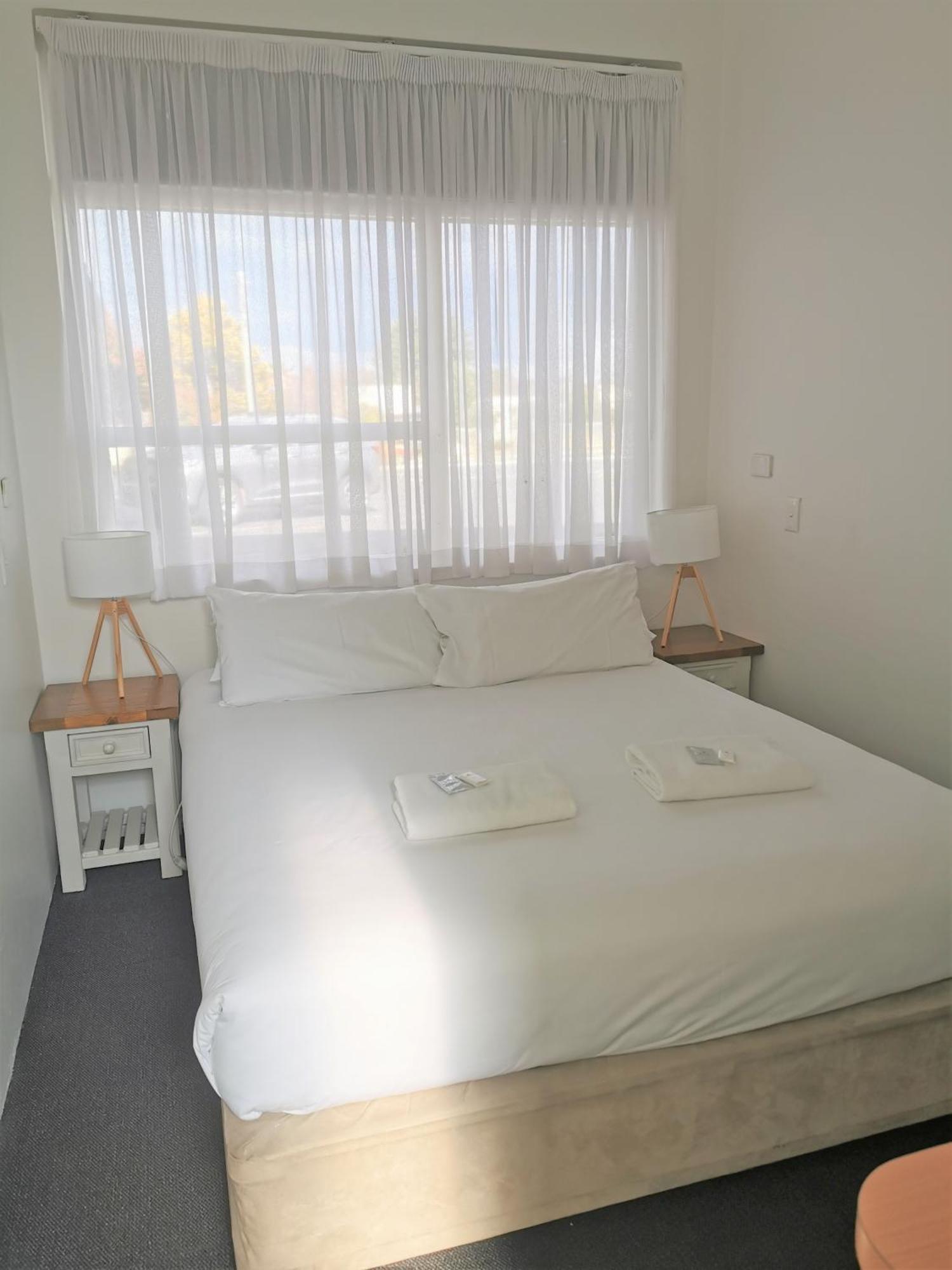 Bathurst Explorers Motel Екстериор снимка