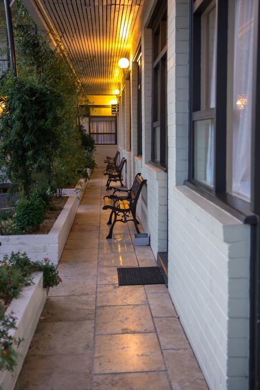 Bathurst Explorers Motel Екстериор снимка